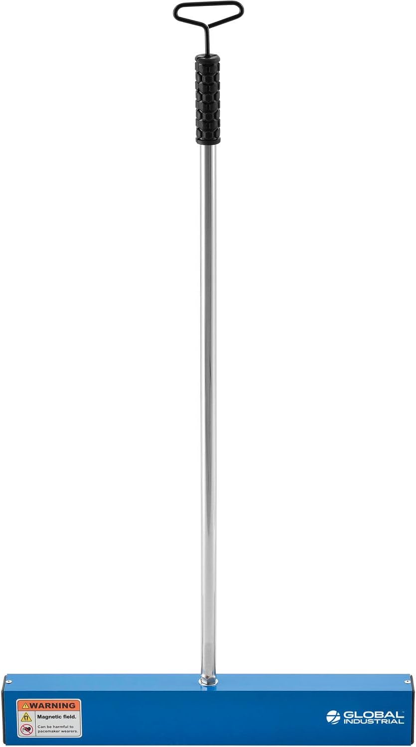 Global Industrial Magnetic Nail Sweeper With Load Release Handle, 20' Cleaning Width, 30 LBs Lifting Power, Easy-to-Use Medium-Duty Magnetic Sweeper, 36-7/8'H