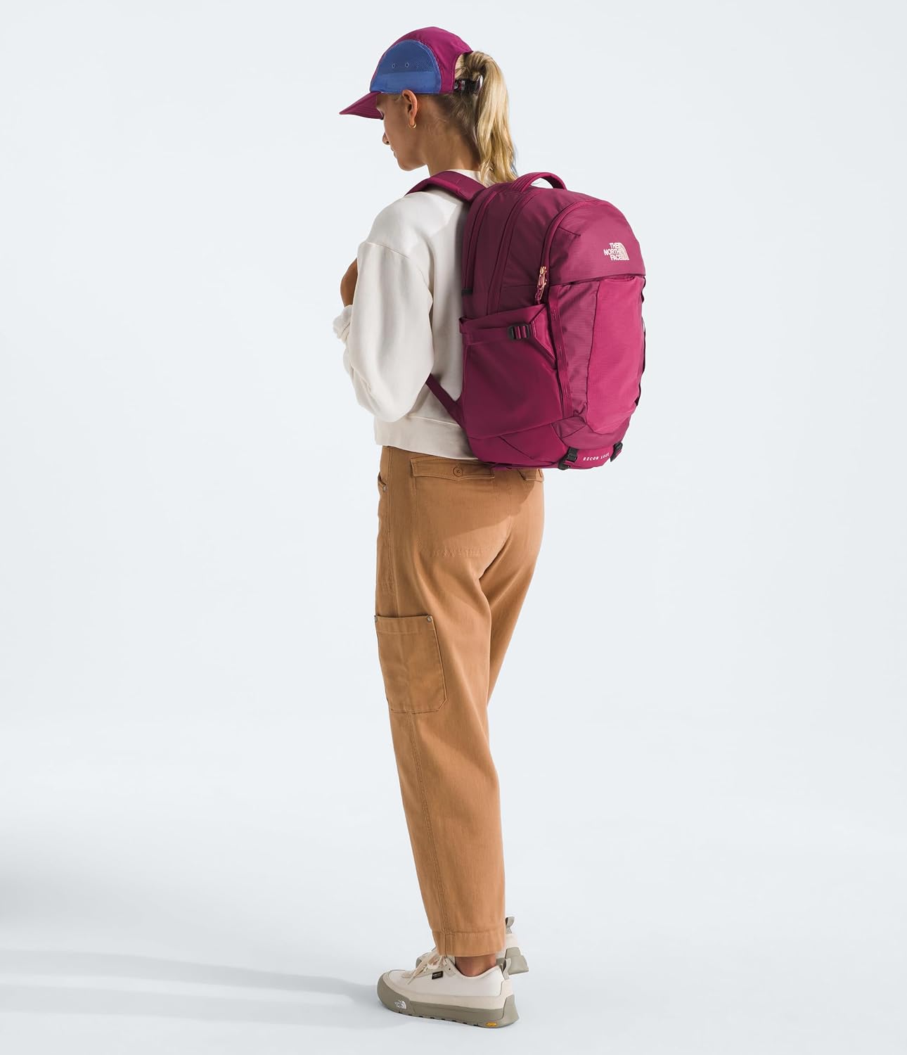 The North Face Women's Recon Luxe, OS, Cyber Berry/Burnt Coral Metallic