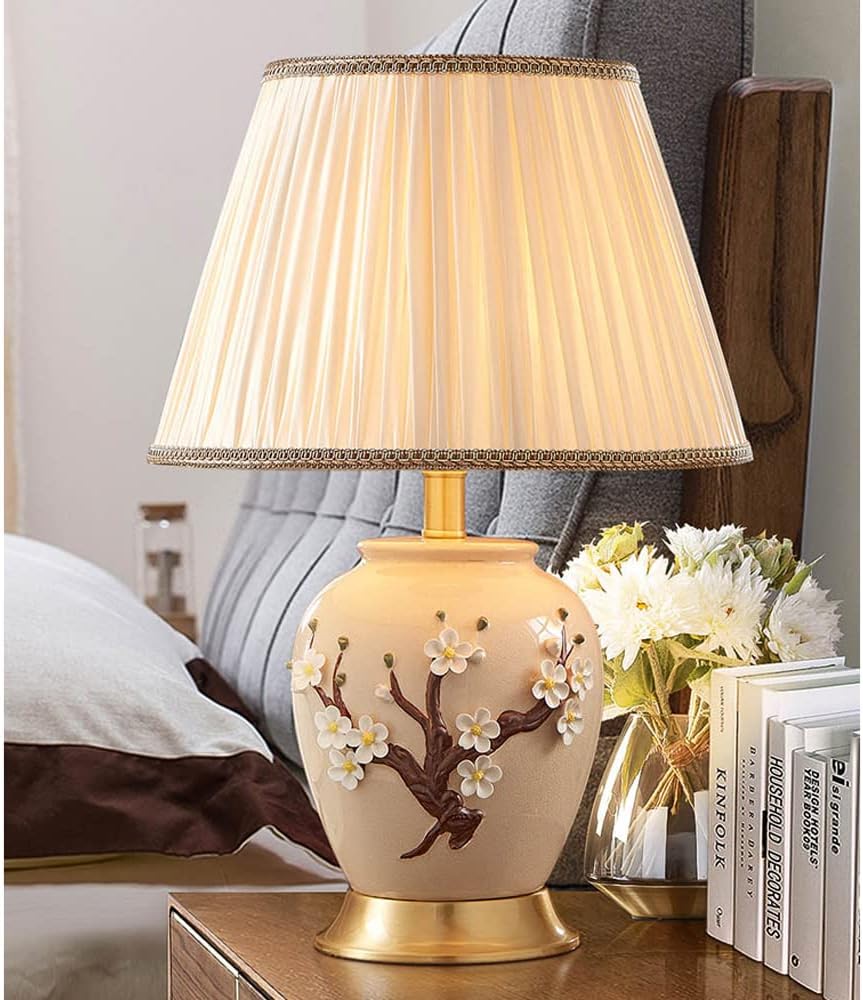 Chinoiserie Ceramic Table Lamp with Brass Base Bedside Desk Nightstand Lamp with Handmade Flower Reading Lamp for Bedroom Living Room Office College Bookcase (56x36cm)