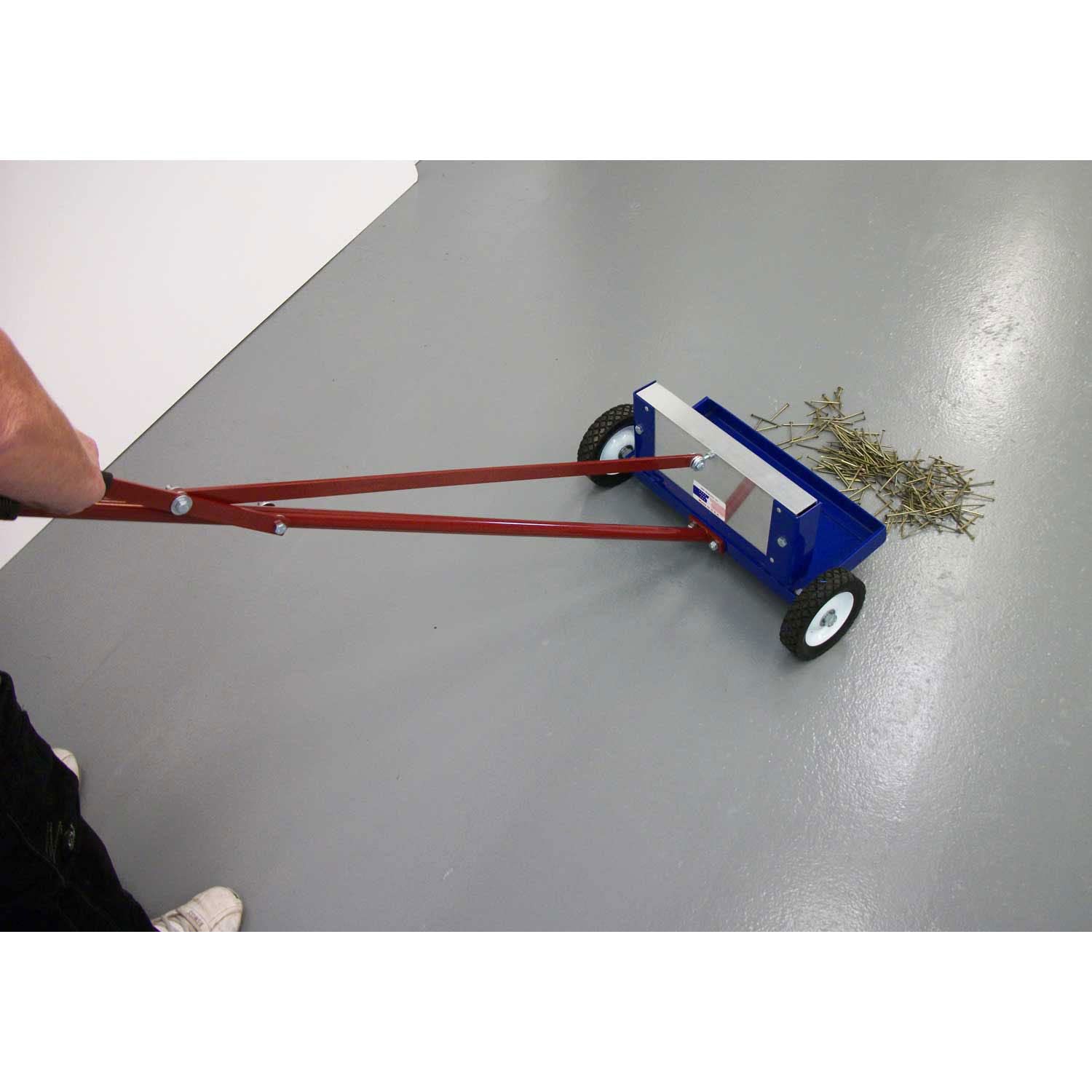 AMK Magnetics Lever Release Magnetic Sweeper - 14' W