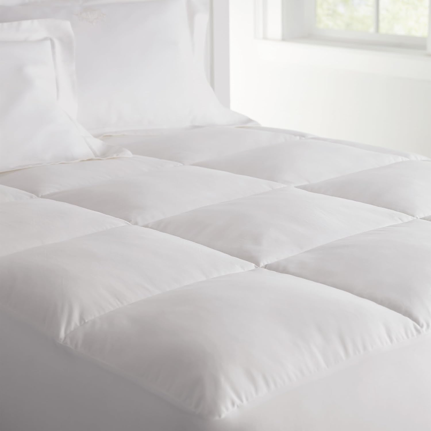 Peacock Alley Down Alternative Mattress Topper Enhancer – 100% Hypoallergenic Mattress Cover, 3' Plush Bed Topper with Soft Quilted Top and 400 Thread Count Cotton Sateen Cover - Twin (White)