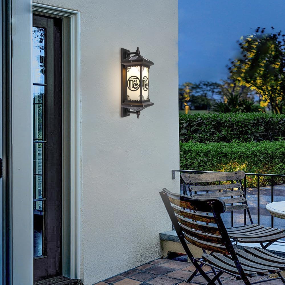 Outdoor Solar Wall Light Vintage Lantern Wall Sconce Cordless Solar Powered Wall Mounted Lamp Exterior Porch Lights Patio Fence Outside Sconces Wall Lighting Fixture