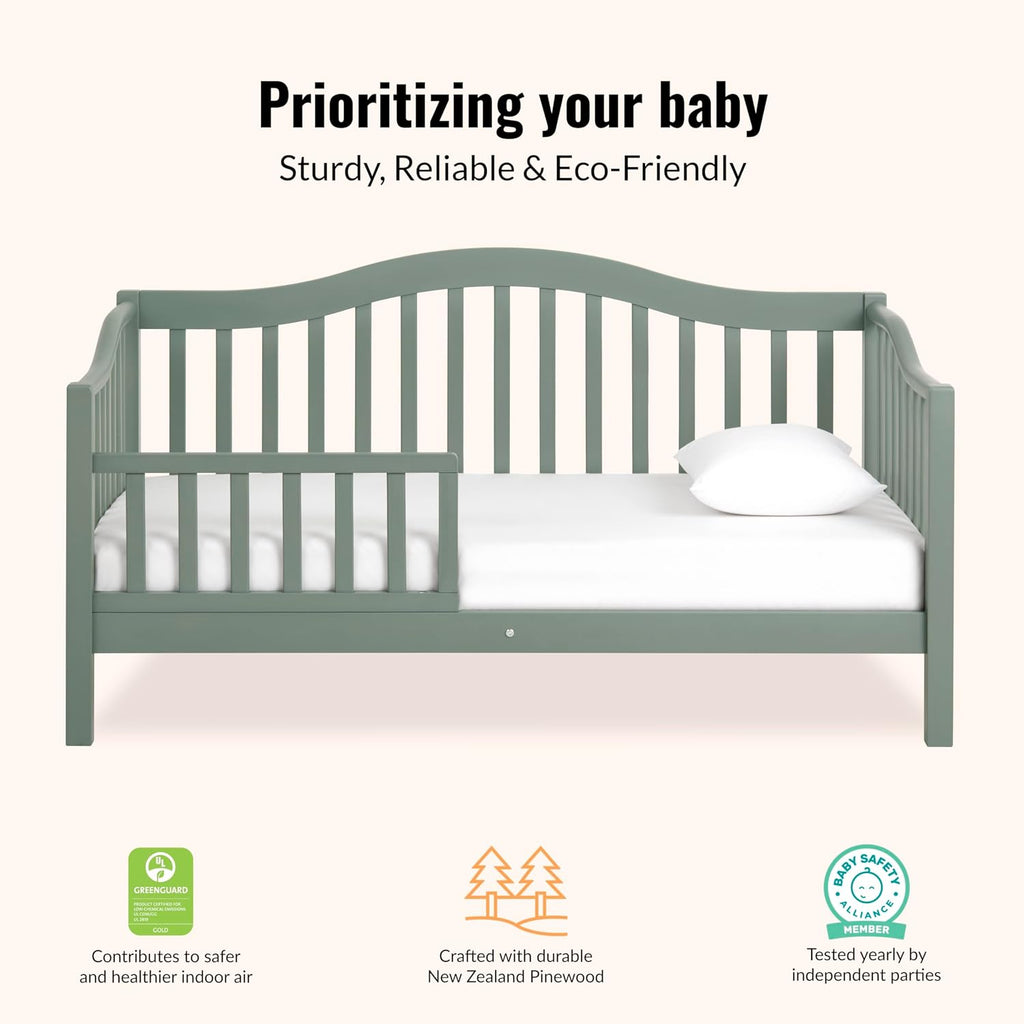 Dream On Me Austin Toddler Day Bed with Rails in Meadow Green, Low to Floor Toddler Day Bed, Greenguard Gold & Baby Safety Alliance Certified, Non-Toxic Finishes, Side Safety Guard Rail