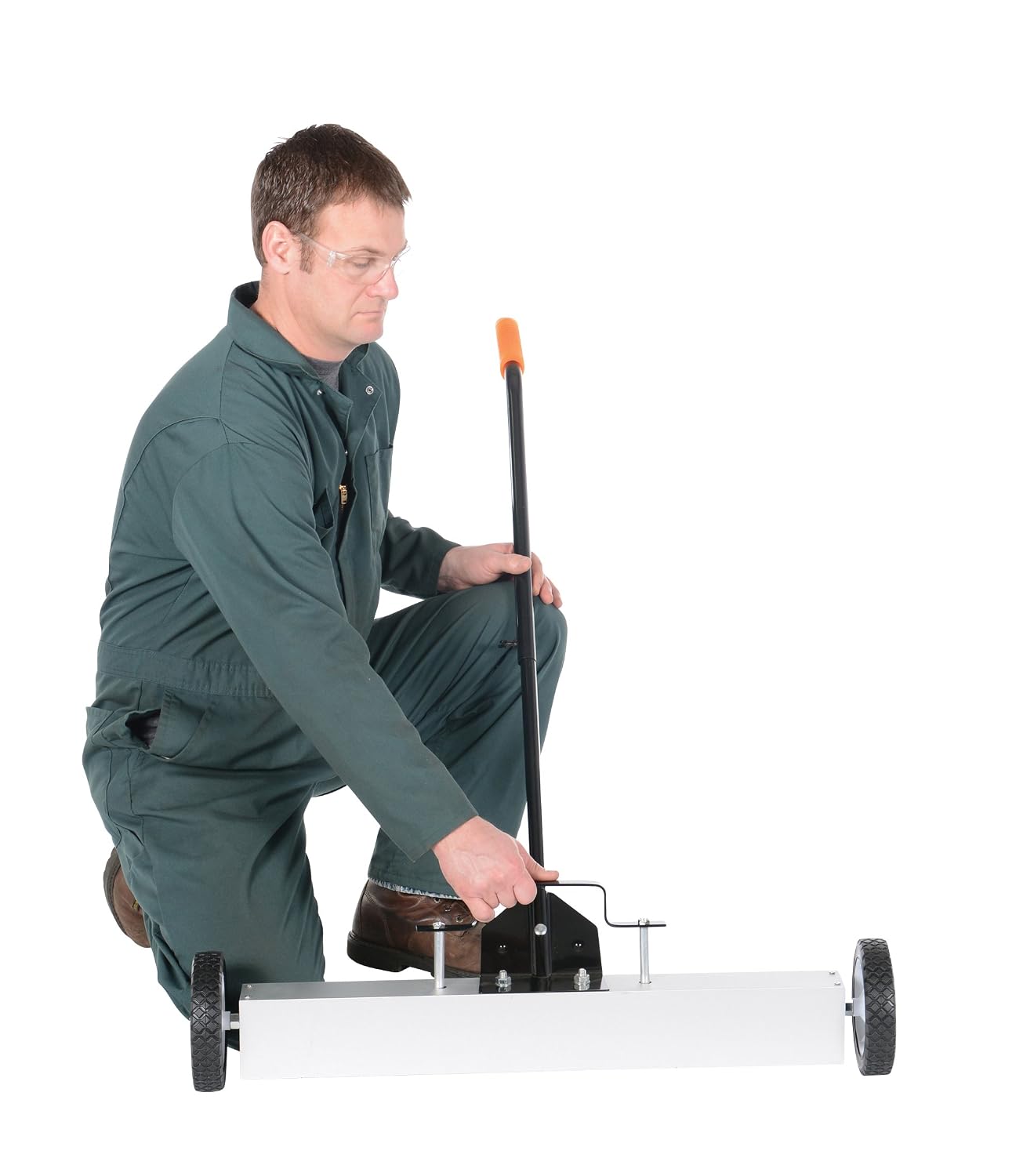 Vestil MFSR-30 Aluminum Magnetic Sweeper Handle Release 32 in. x 34-5/8 in. x 31 in. 30 Lb. Capacity Silver