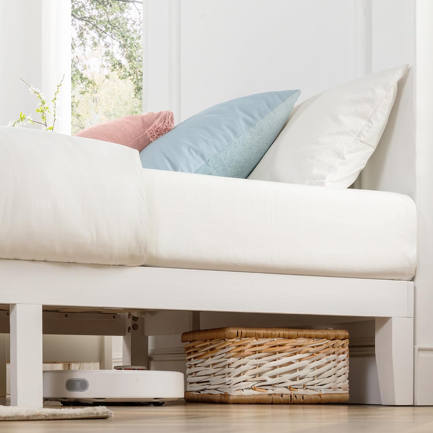 Mellow Naturalista Classic 12 Inch Solid Wood Platform Bed with Wooden Slats, Queen, White