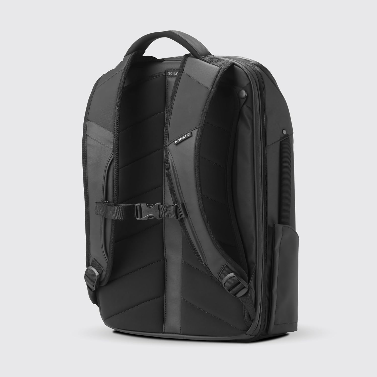 NOMATIC 20L Travel Pack - Mens Travel Backpack - Expandable to 30L - Water Resistant Daypack - TSA-Ready - Lightweight Business Traveling Backpack for Men - 16' Laptop Compartment