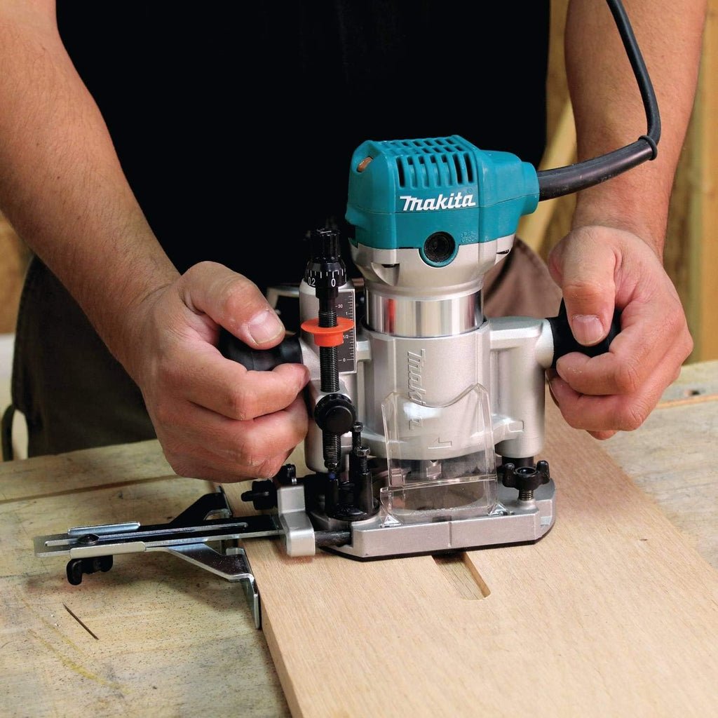 Makita RT0701CX7 1-1/4 HP* Compact Router Kit
