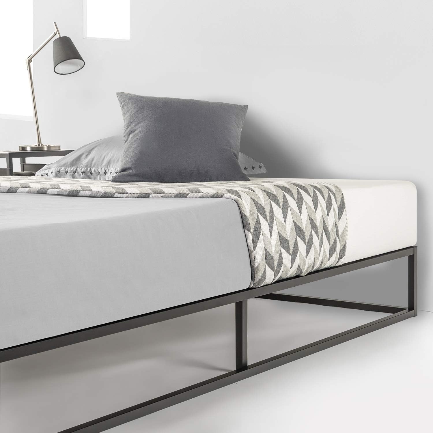 Mellow Modernista Low Profile 10 Inch Metal Platform Bed Frame with Classic Wooden Slat Support Mattress Foundation (No Box Spring Needed), King, Black