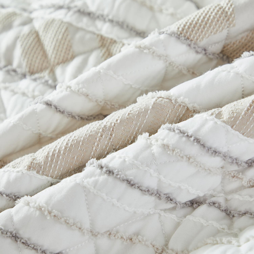 Brandream Queen Size Quilt Set Cotton Blend Farmhouse Patchwork Quilts White Beige Striped Quilts Waffle Quilted Comforter Set 3-Piece