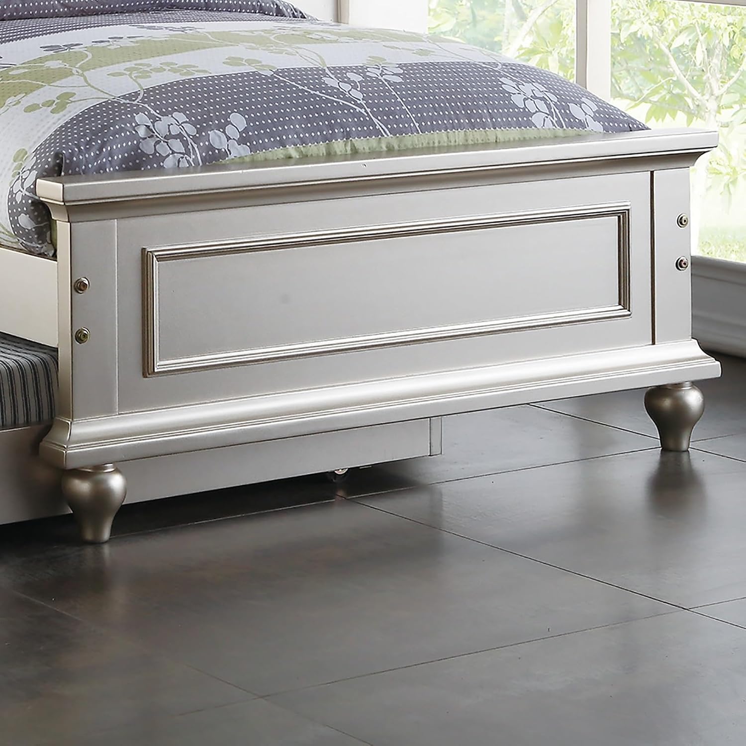 GOWE Contemporary Style Silver Twin Size Bed w/Trundle Slats Pine Plywood Kids Youth Bedroom Furniture White Faux Leather Tufted HB