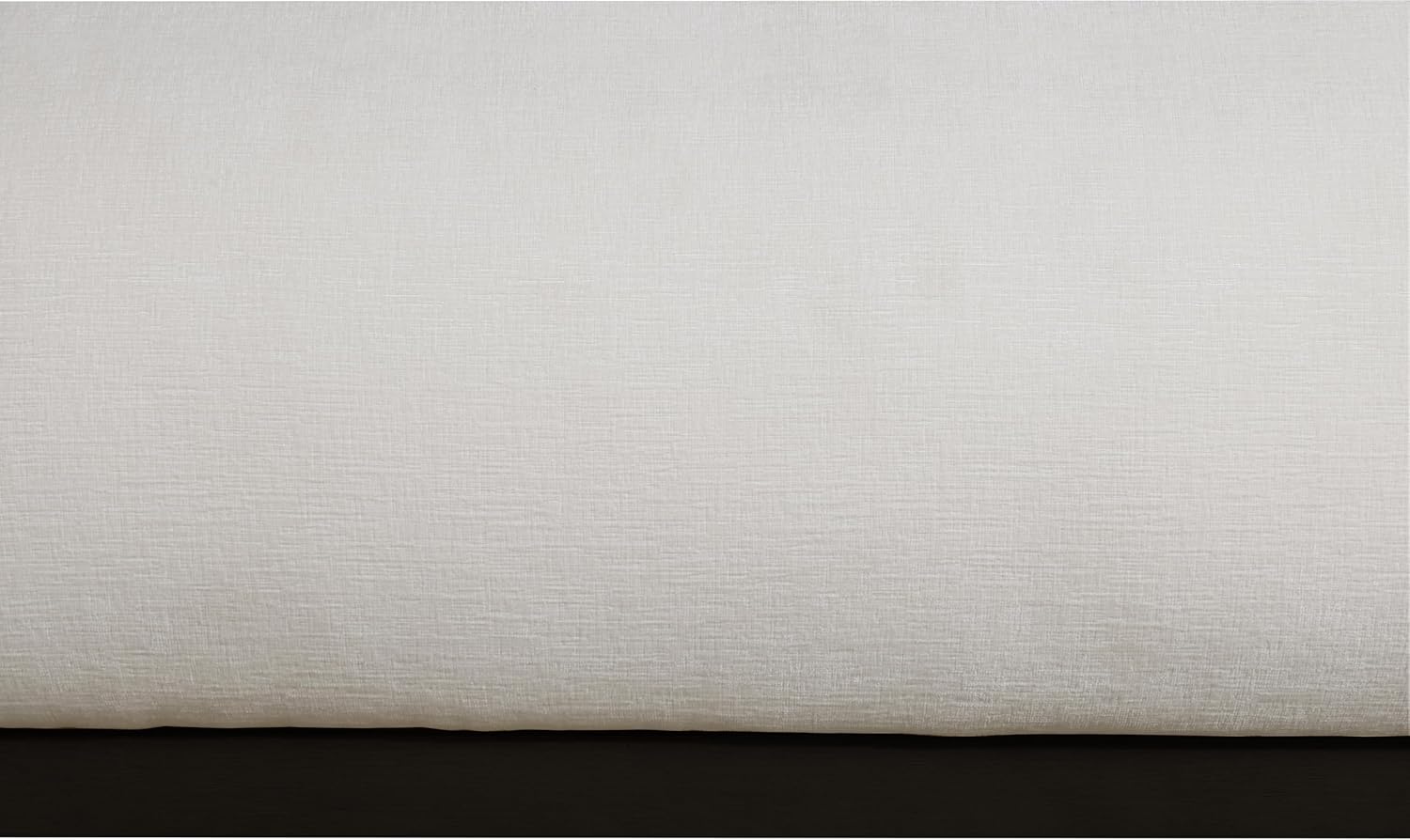 Meridian Furniture B1214Cream-F Vaughn Collection Modern | Contemporary Full Bed with Soft Cream Chenille Fabric, Black Finish Solid Wood Base, 68.25' W x 87.75' D x 44.5' H, Cream, Full