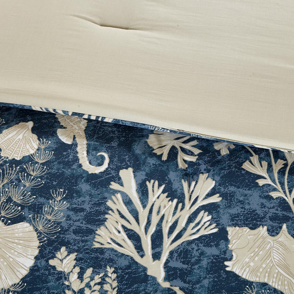 BLACK FOREST DECOR Indigo Reef Bed Set - Cal King, Cotton, Quilt & 2 Shams, 72' W x 84' L x 15' H