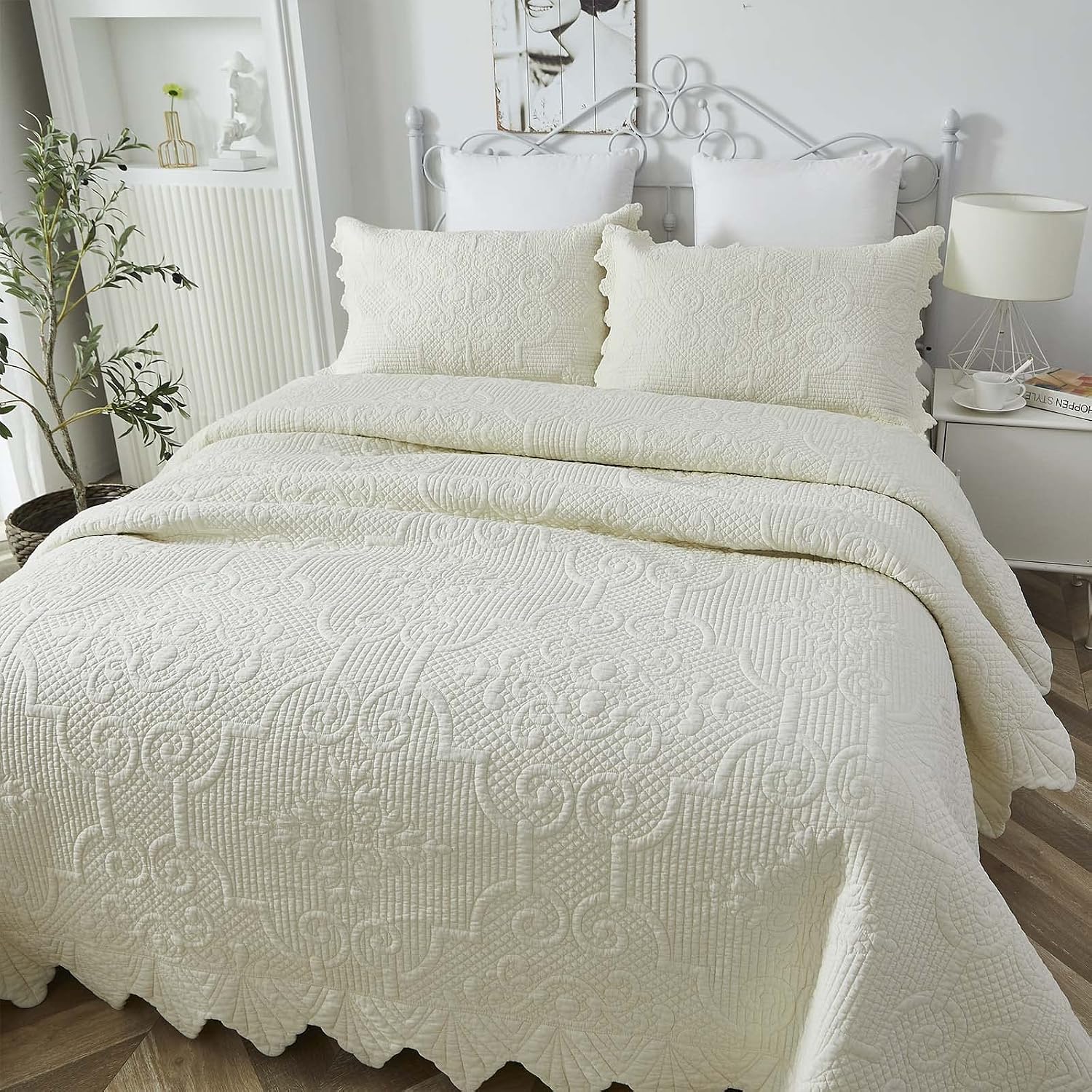 Brandream King Size Quilt Set Cotton Scalloped Quilt Cream Yellow 3 Piece | Real Stitching
