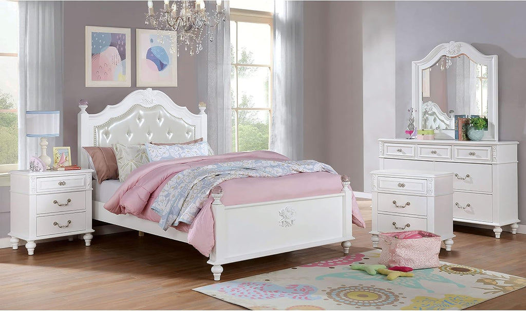 HOMES: Inside + Out Kamm Traditional Wood 5-Piece Full Bedroom Set, Box Spring Required, White