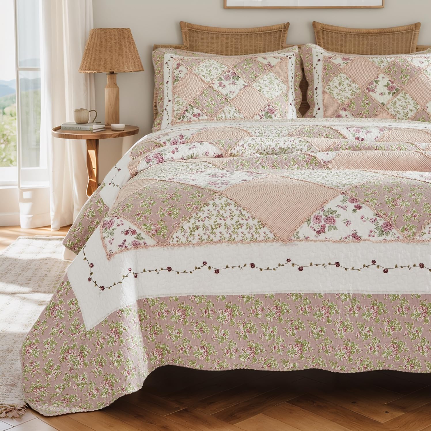 Brandream Queen Size Quilt Set Cotton Patchwork Quilts Blush Pink Cottage Floral Quilted Comforter Set 3-Piece