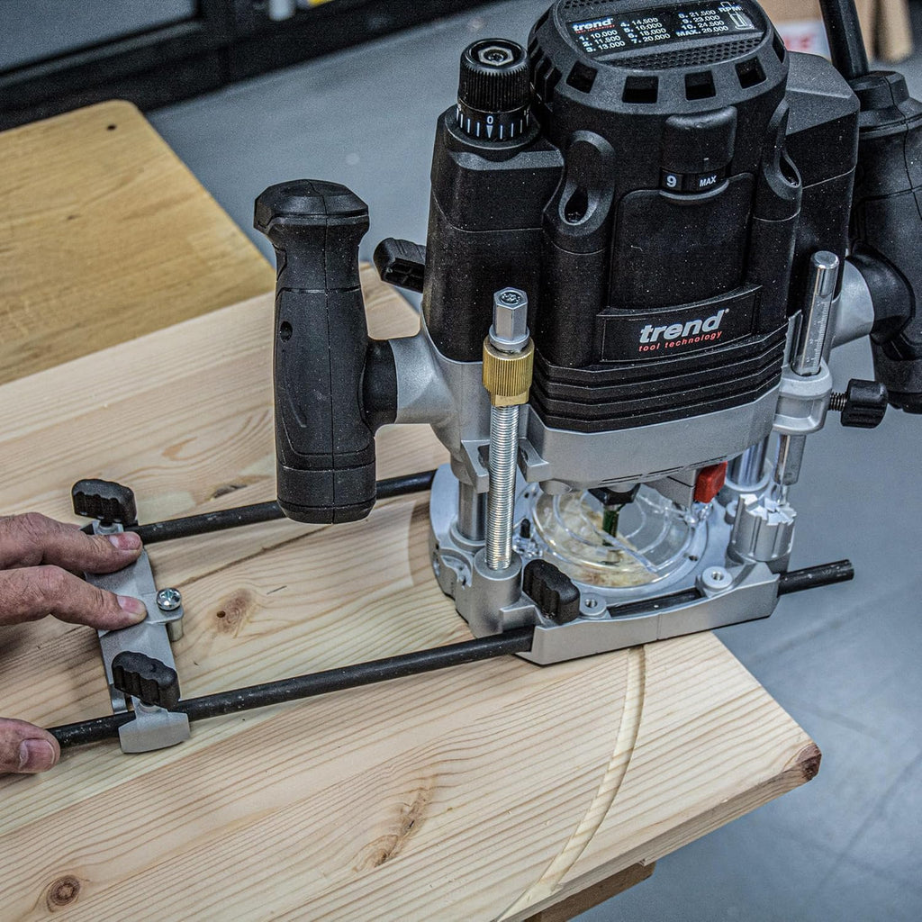 Trend 3-1/4 HP Dual-Mode Plunge Router, 1/2 Inch Collet, 15 Amp, 120V, Variable Speed, Router Table Compatible, U*T8EK