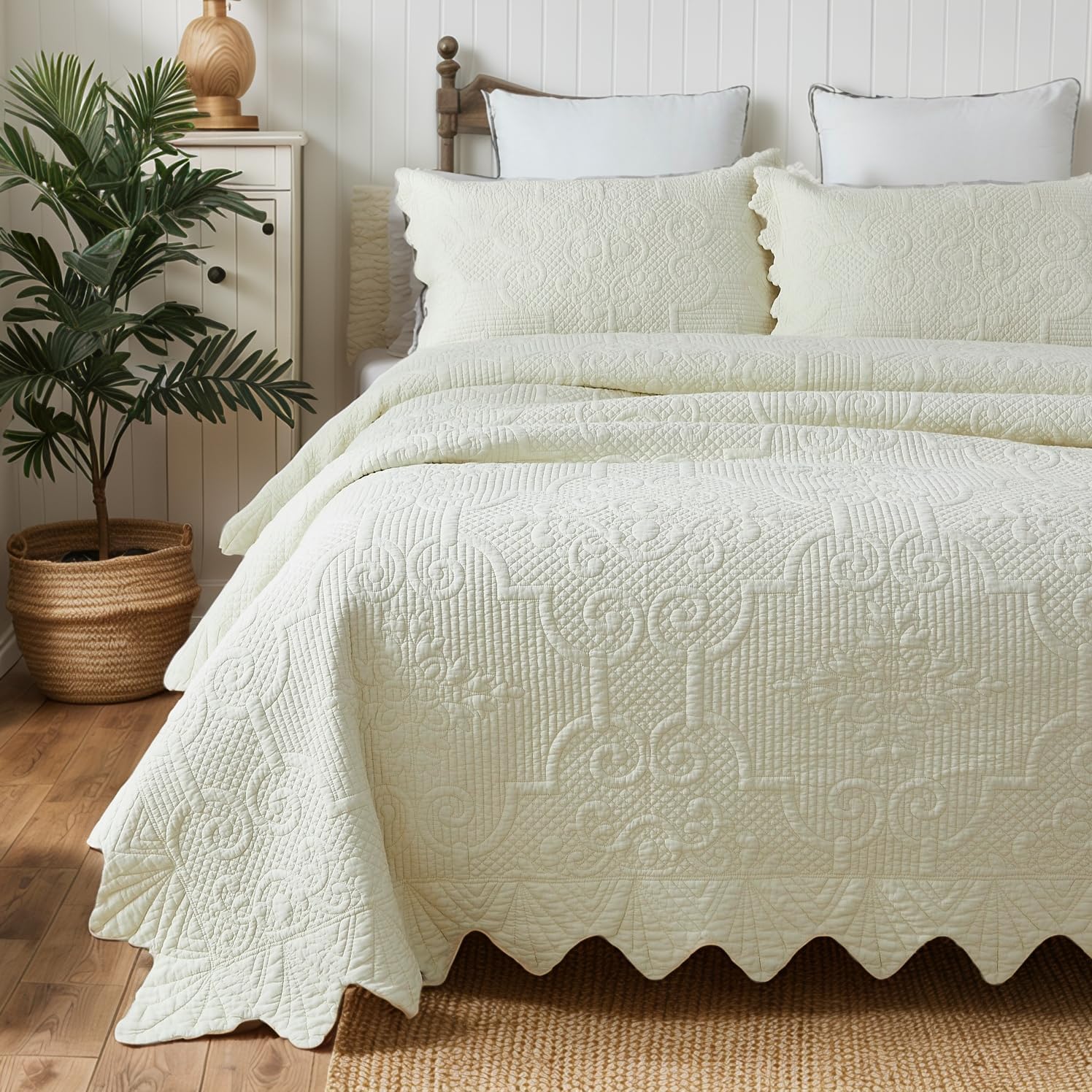 Brandream King Size Quilt Set Cotton Scalloped Quilt Cream Yellow 3 Piece | Real Stitching