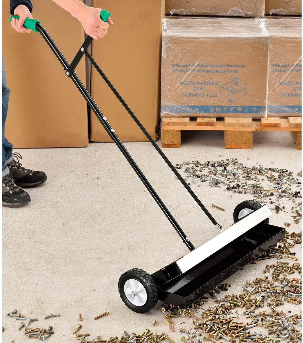 Global Industrial 24'W Heavy Duty Magnetic Sweeper With Release Lever