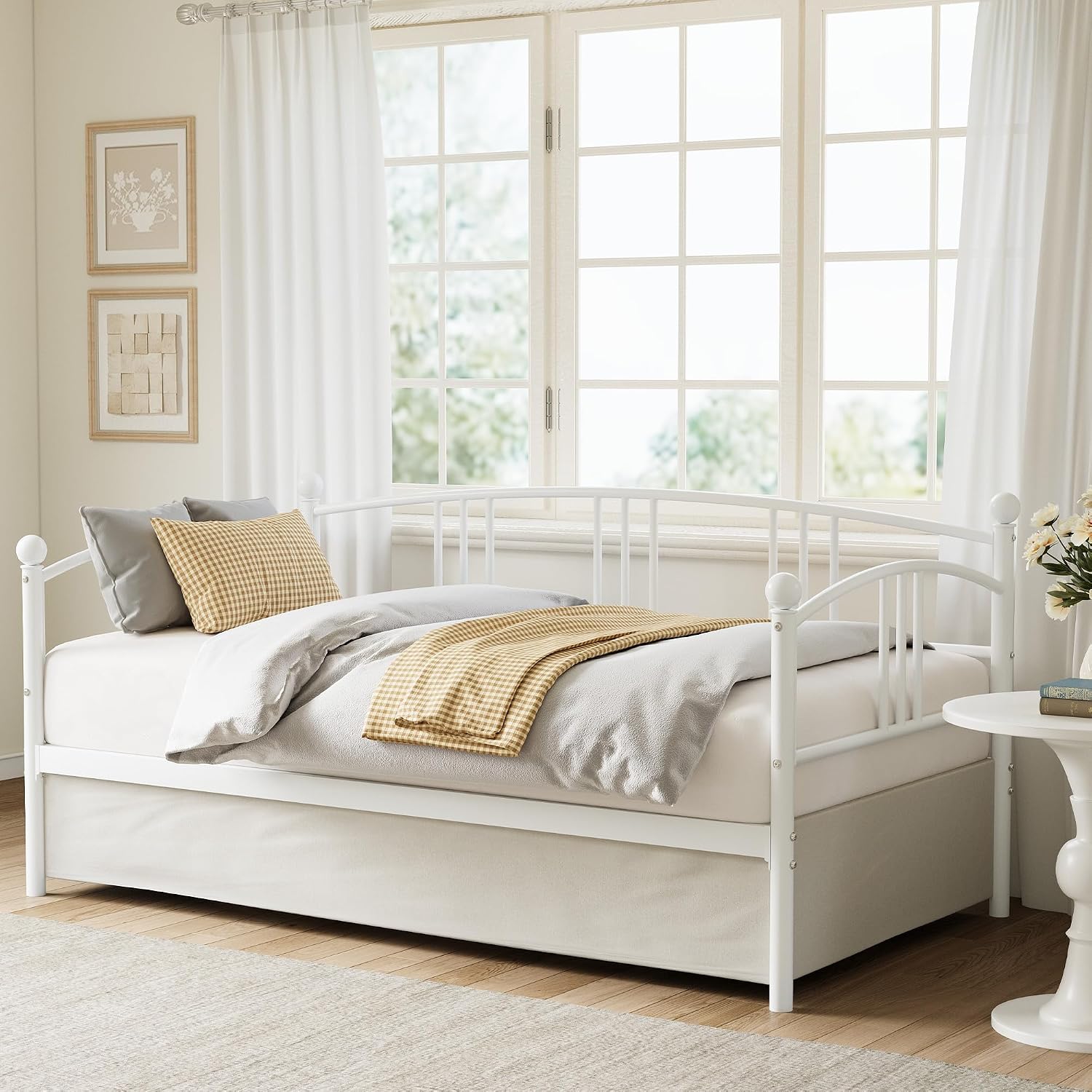 GarveeHome Daybed with Trundle, Sturdy Metal Day Bed with Steel Slat Support, Trundle Bed Twin with Arched Headboard, SofaBed for Living Room, Bedroom and Guest Room, White
