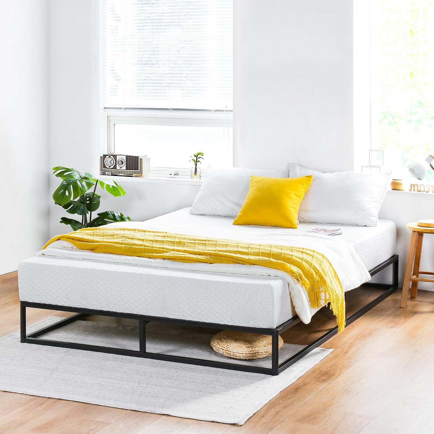 PrimaSleep 9 Inch Modern Metal Platform Bed Frame, Steel Slat Anti-Slip Support, Steel Mattress Foundation, No Box Spring Needed, Black, Full Size