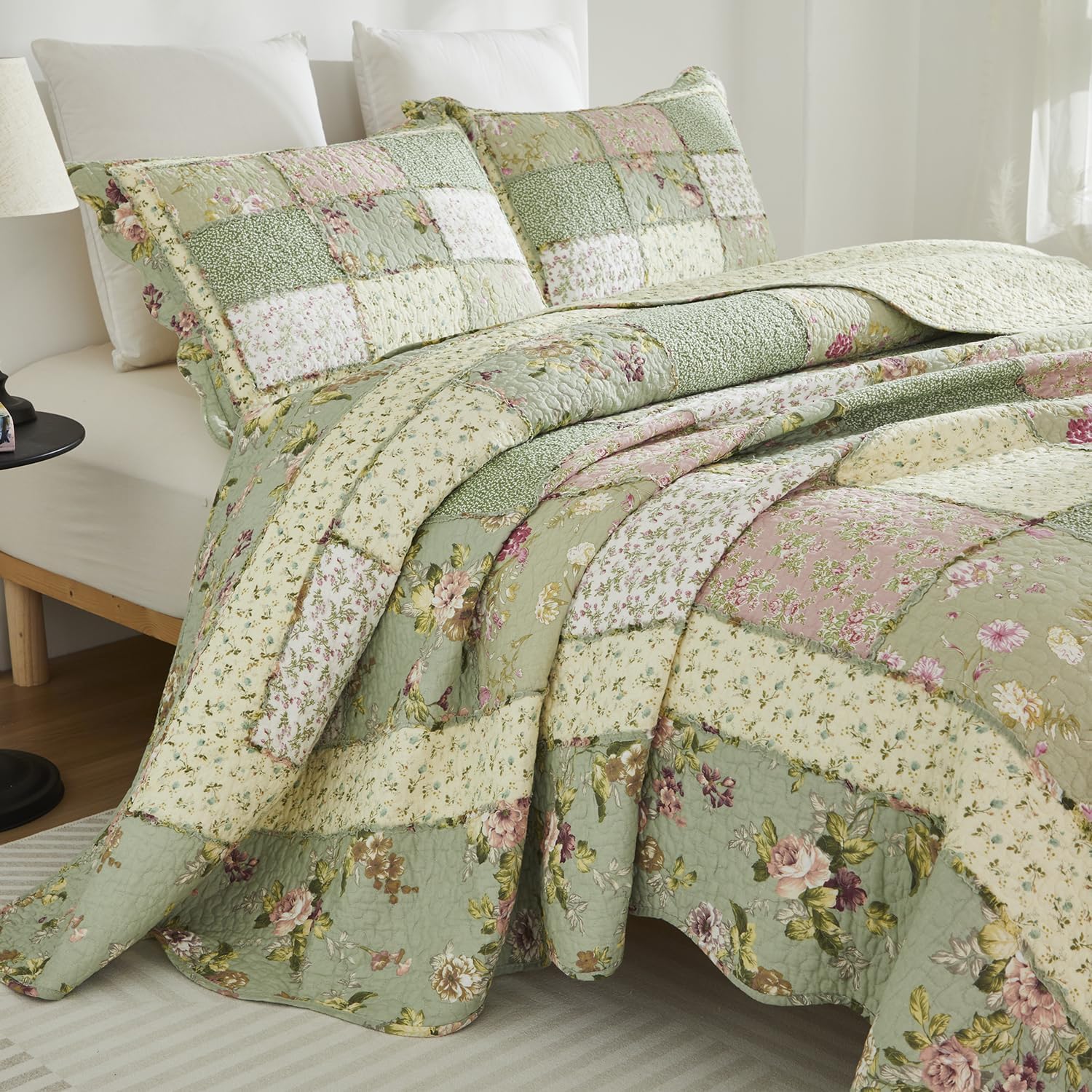 Brandream Patchwork Quilts Queen Size Cotton Green Rose Floral Quilted Comforter Set Country Rustic Coverlet Set 3-Piece