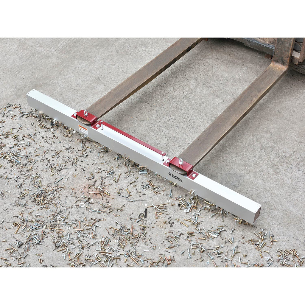 Global Industrial 72' W Hang-Type Magnetic Sweeper with Forklift Hanger