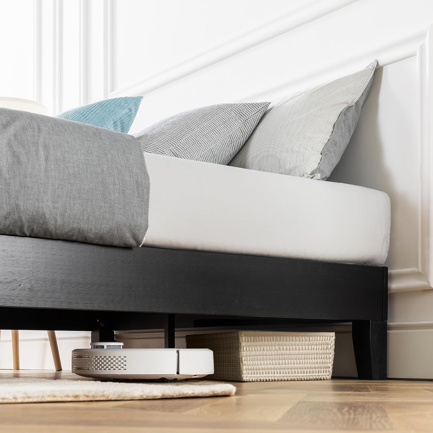 Mellow Naturalista Grand 12 Inch Solid Wood Platform Bed with Wooden Slats, Easy Assembly, Queen, Black