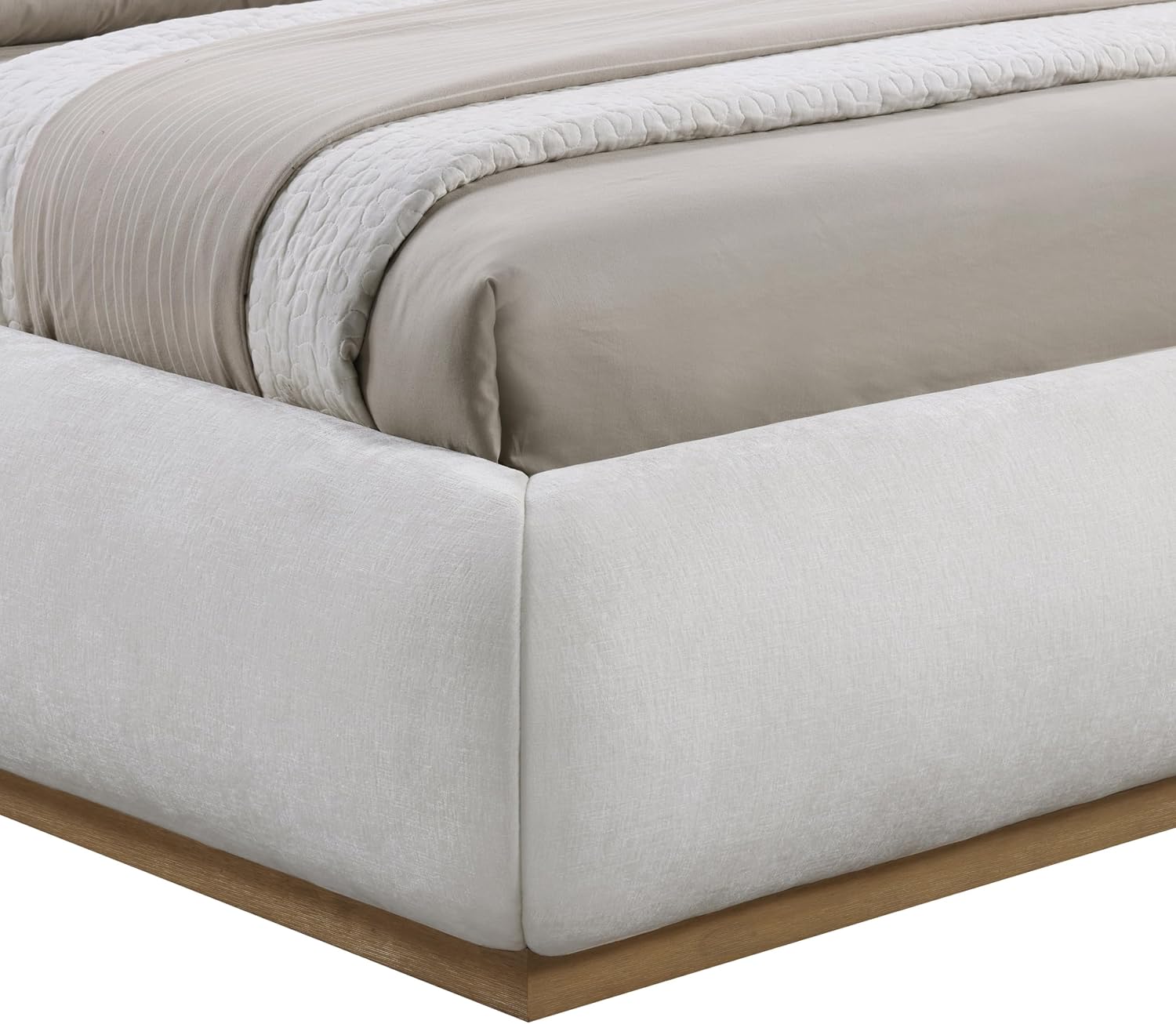 Meridian Furniture B1211Cream-K Vaughn Collection Modern | Contemporary King Bed with Soft Cream Chenille Fabric, Natural Finish Solid Wood Base, 90' W x 93' D x 44.5' H, Cream, King
