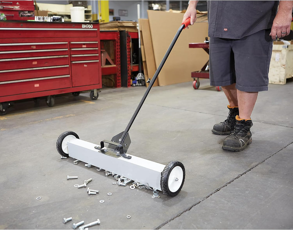 Klutch Telescopic Rolling Magnetic Sweeper, 30in.–44-1/2in. Handle, 50-Lb. Capacity