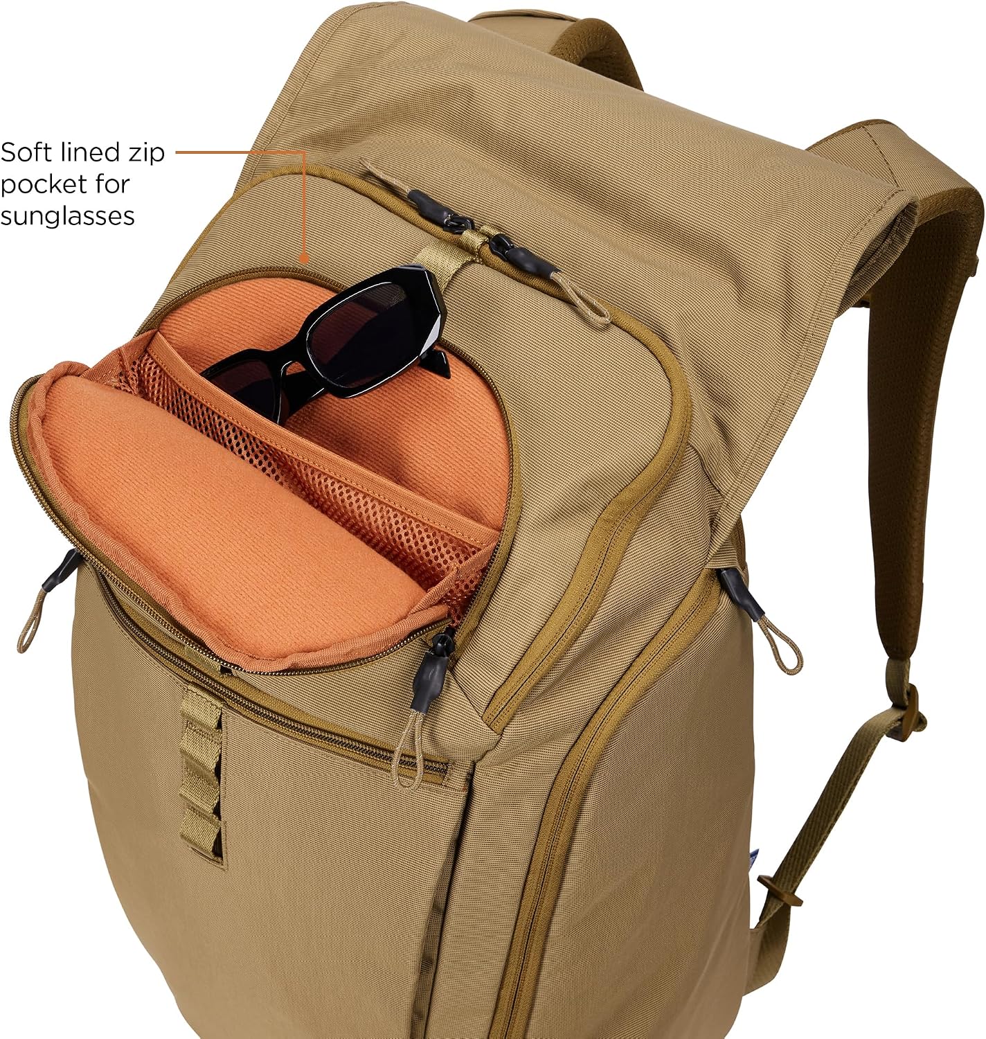 Thule Paramount 27L Backpack - Commuter Backpack - Fits 16' laptops
