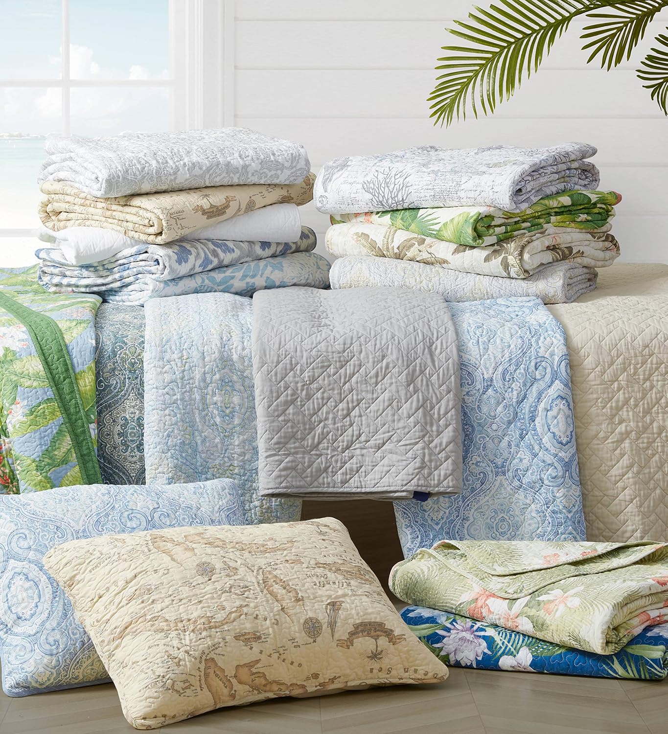 Tommy Bahama - King Quilt Set, Soft & Reversible Woven Bedding with Matching Pillowcases, Medium Weight for Year Round Comfort, 3 Piece Bed Set (Beach Bliss Grey)