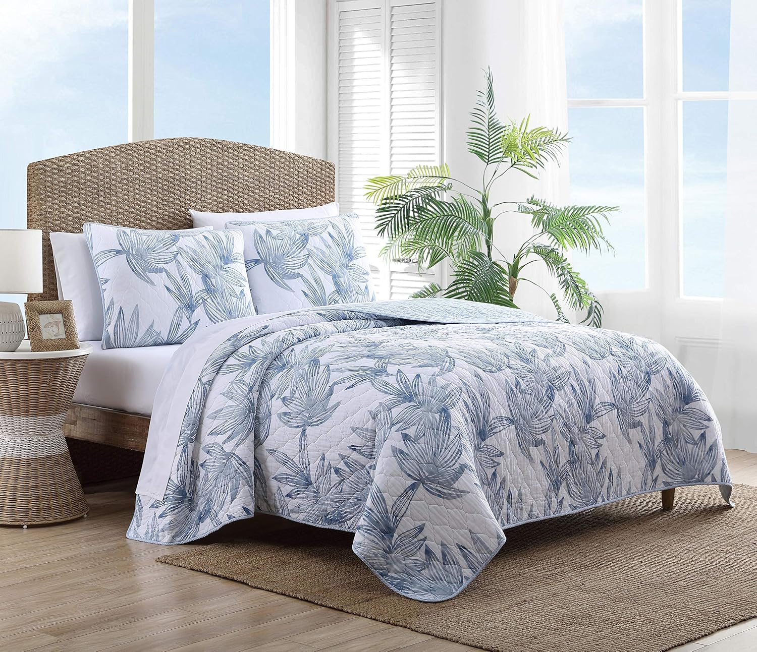 Tommy Bahama - Queen Quilt Set, Reversible Cotto Bedding with Matching Shams, Super Soft Bedding Set (Kayo Blue, Queen)