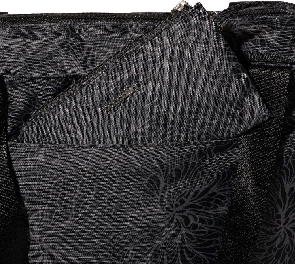 Baggallini Carryall Laptop Tote